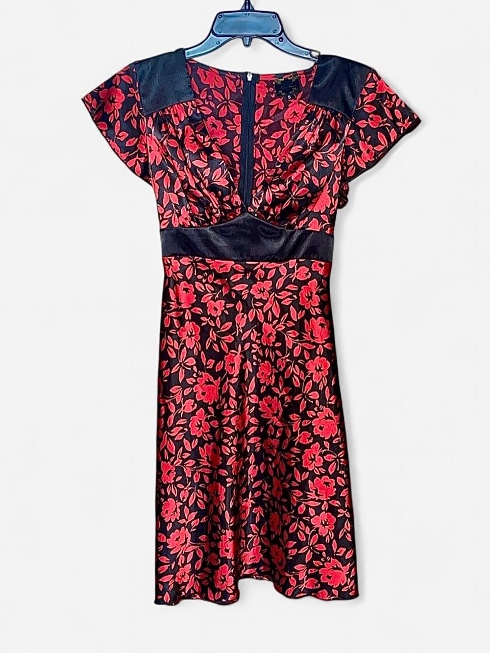 Love Tease Red Black Floral Shiny V-Neck Cap Sleeve Midi Dress - Size 5